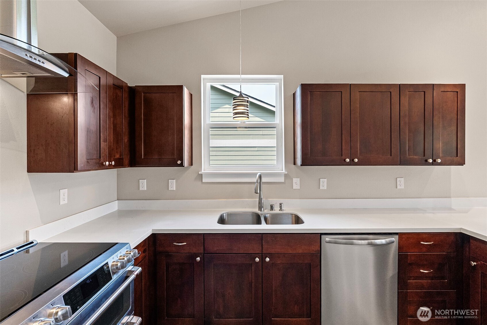 7634 E Montana Street Property Photo 10