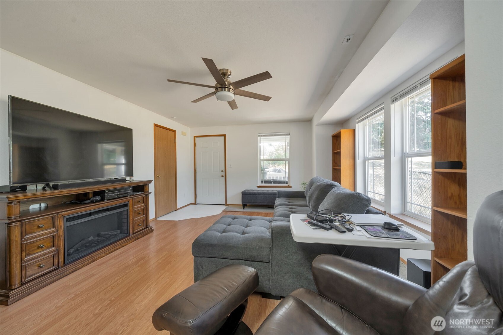 2399 Mcdonald Avenue Property Photo 4