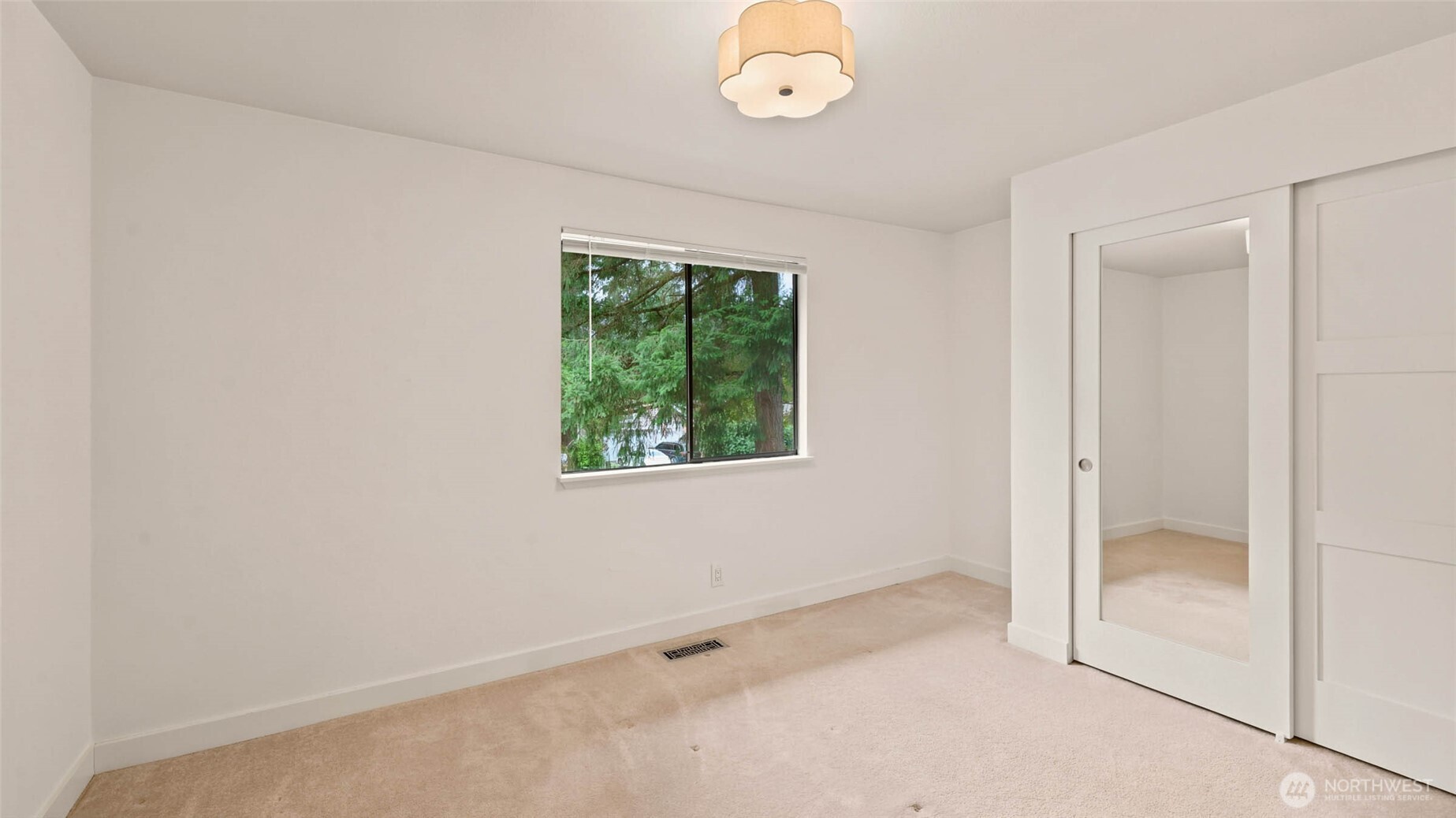 7520 86th Avenue Property Photo 20