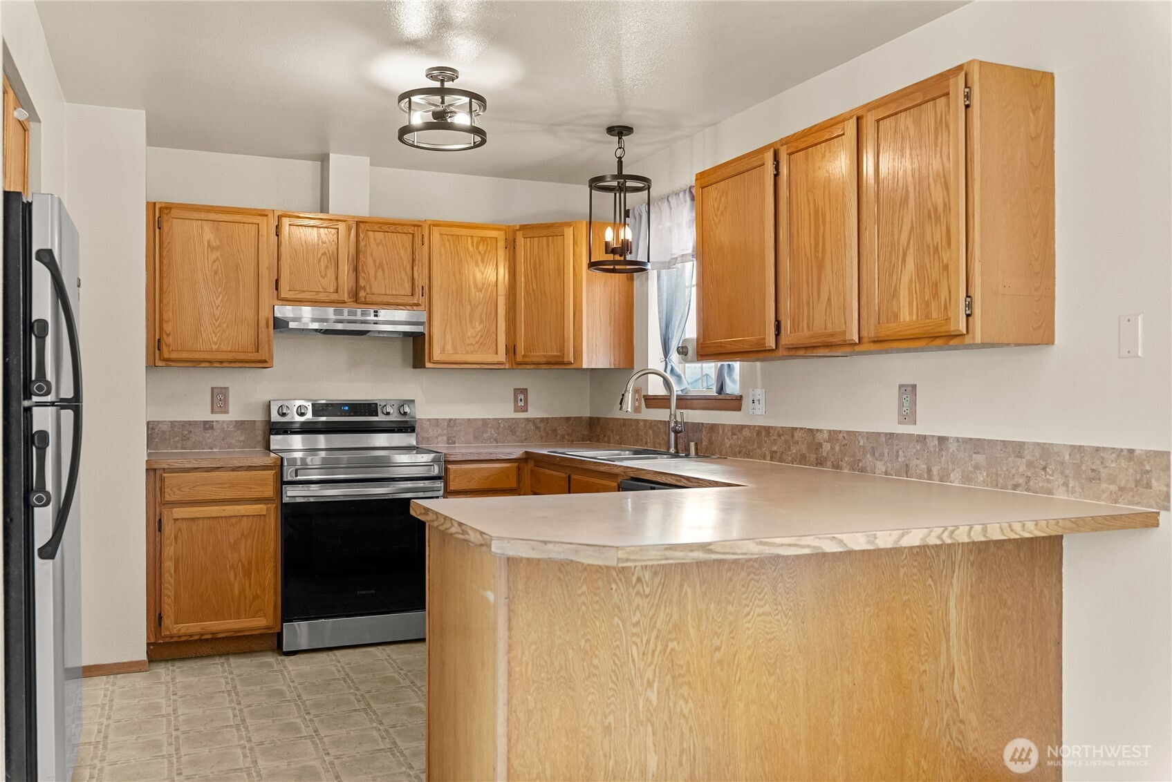 5 Sand Flat Road Property Photo 8