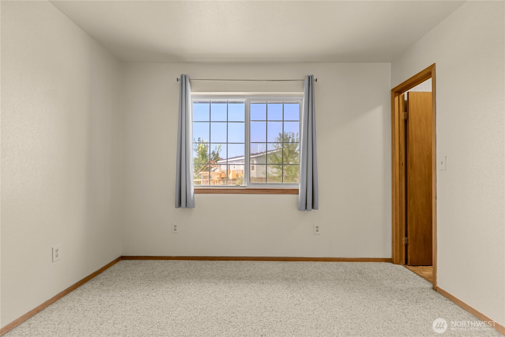 5 Sand Flat Road Property Photo 19