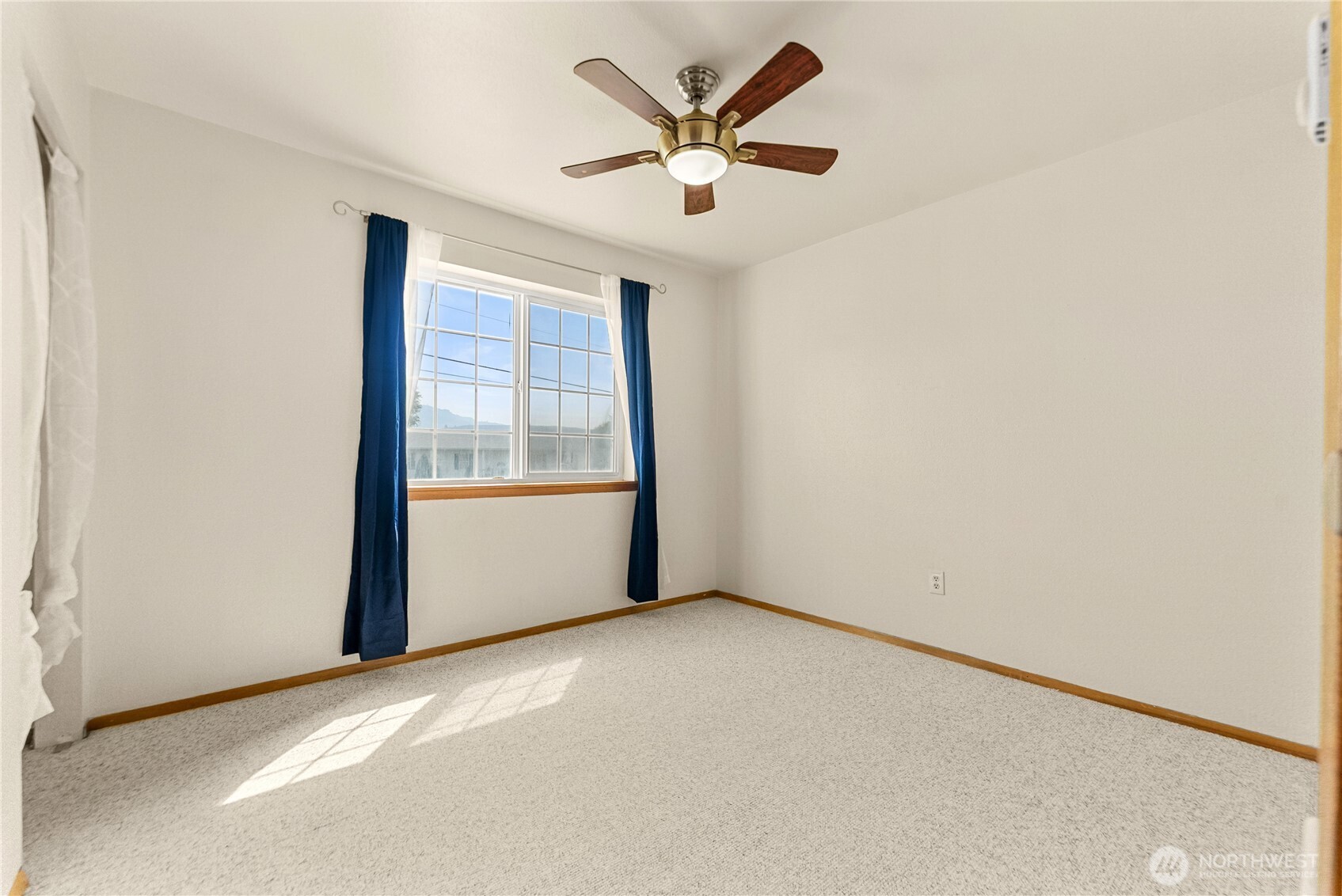5 Sand Flat Road Property Photo 22