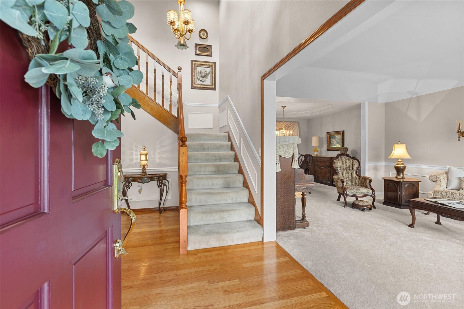 17906 Larch Way Property Photo 3