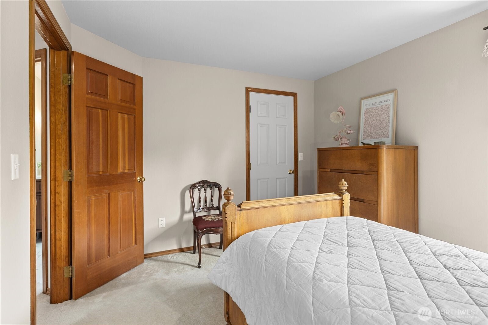 17906 Larch Way Property Photo 25