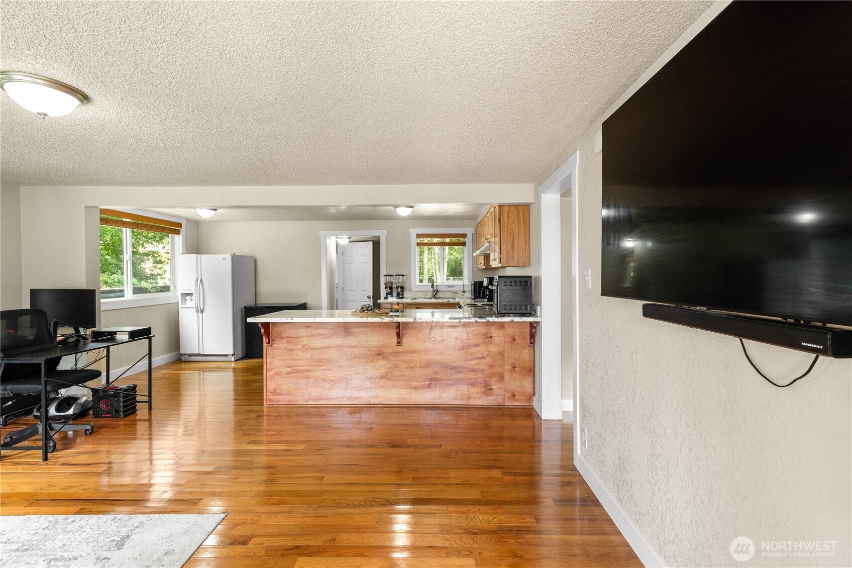 508 E Pacific Avenue Property Photo 4