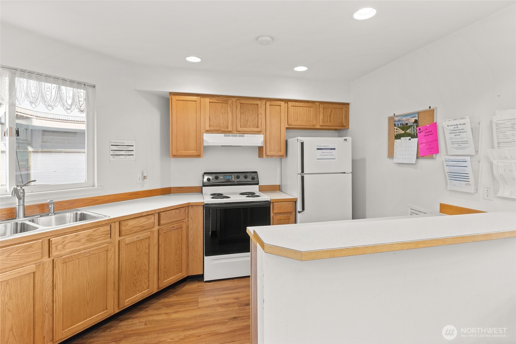 1600 121st Street W106 Property Photo 33