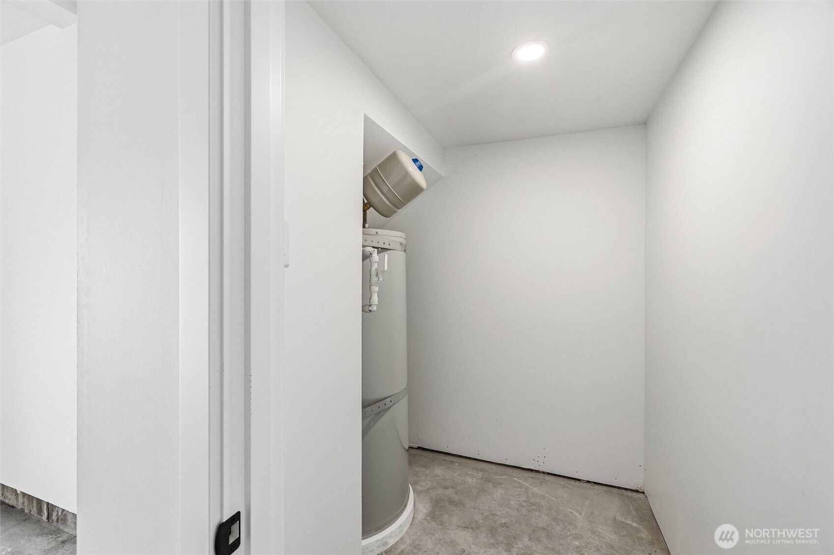 1109 Divine Lane Property Photo 32
