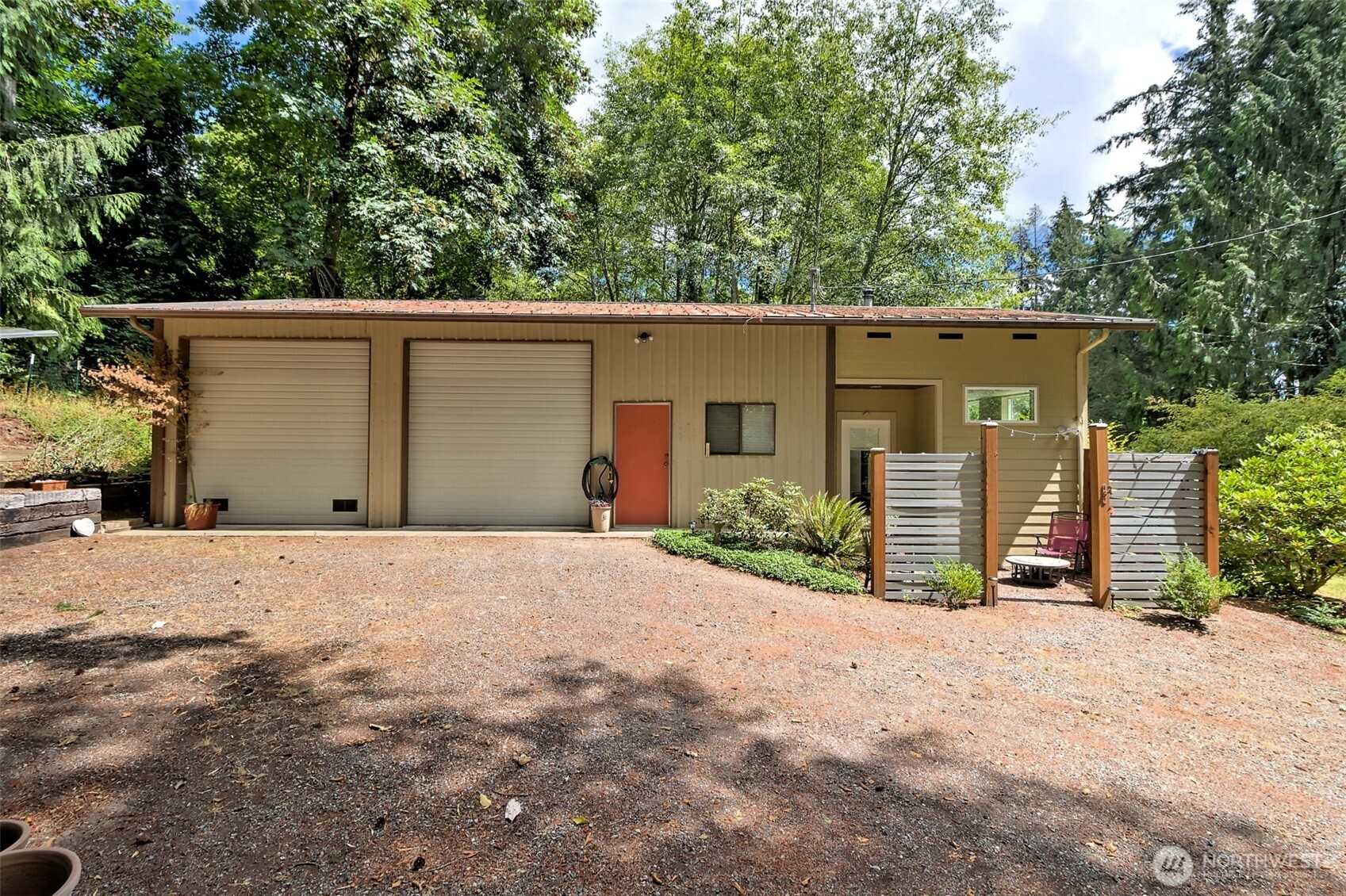 320 E Agate Beach Drive Property Photo 2