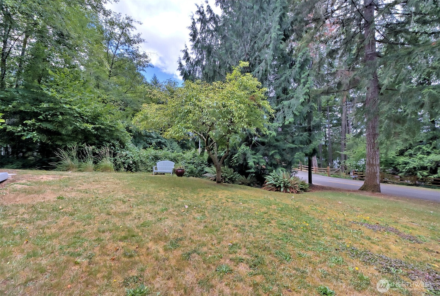 320 E Agate Beach Drive Property Photo 5