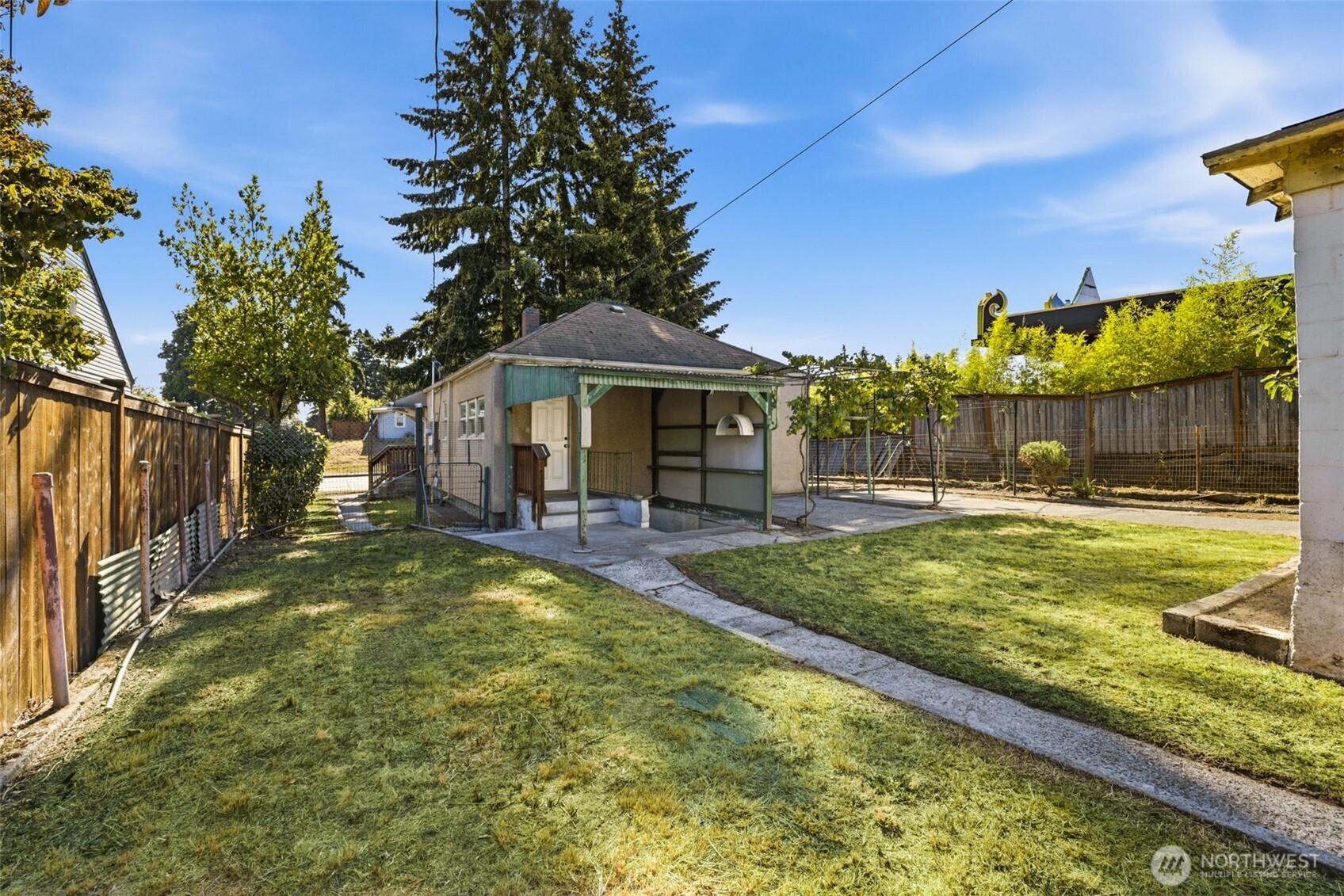 4620 N Pearl Street Property Photo 20