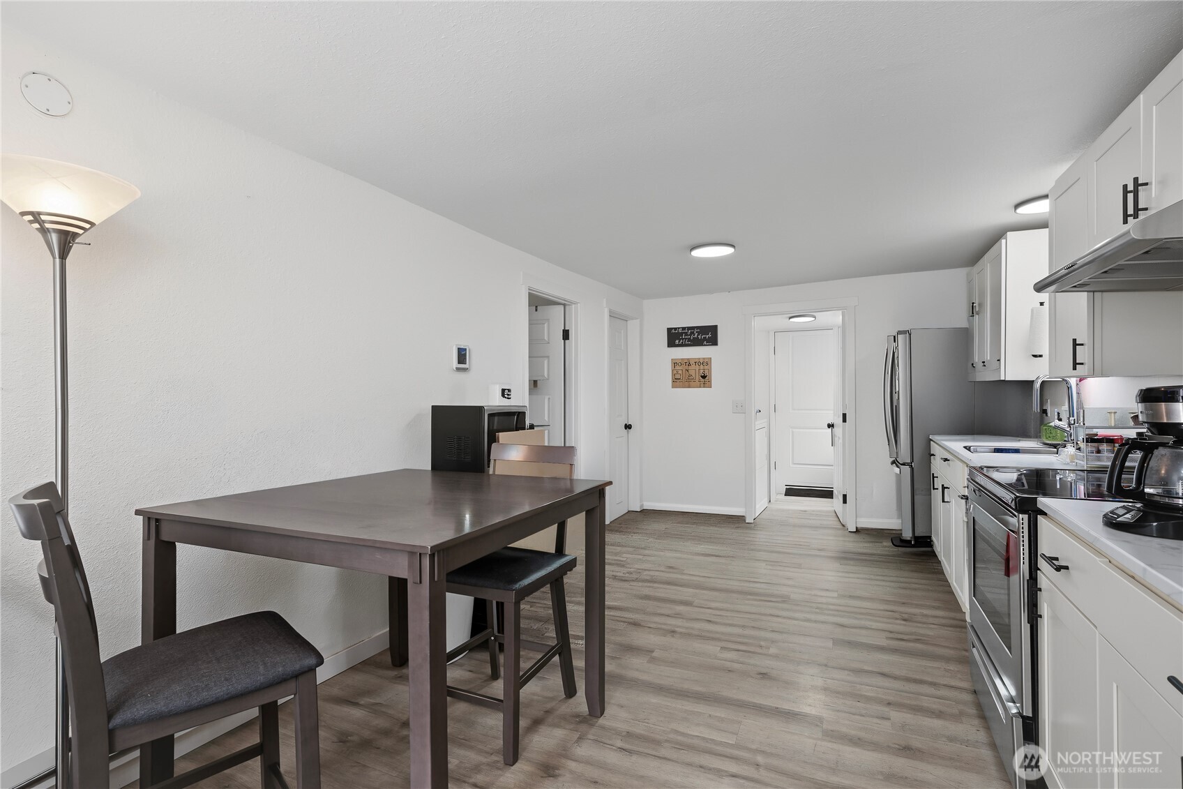 831 E 47th Street 2 Property Photo 5