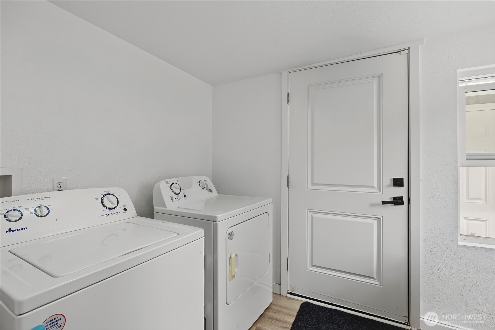 831 E 47th Street 2 Property Photo 6