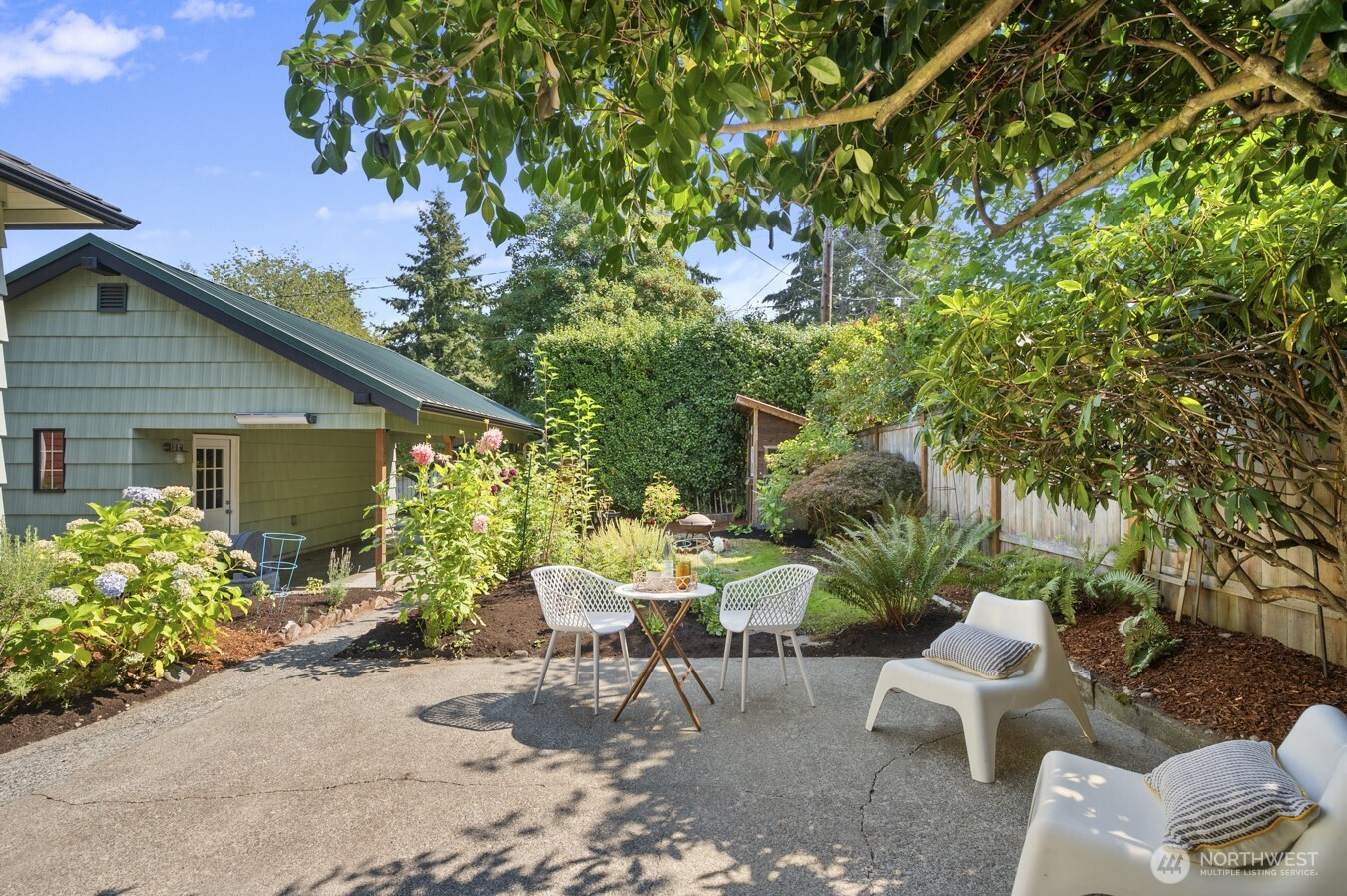 2916 Walnut Avenue Property Photo 22