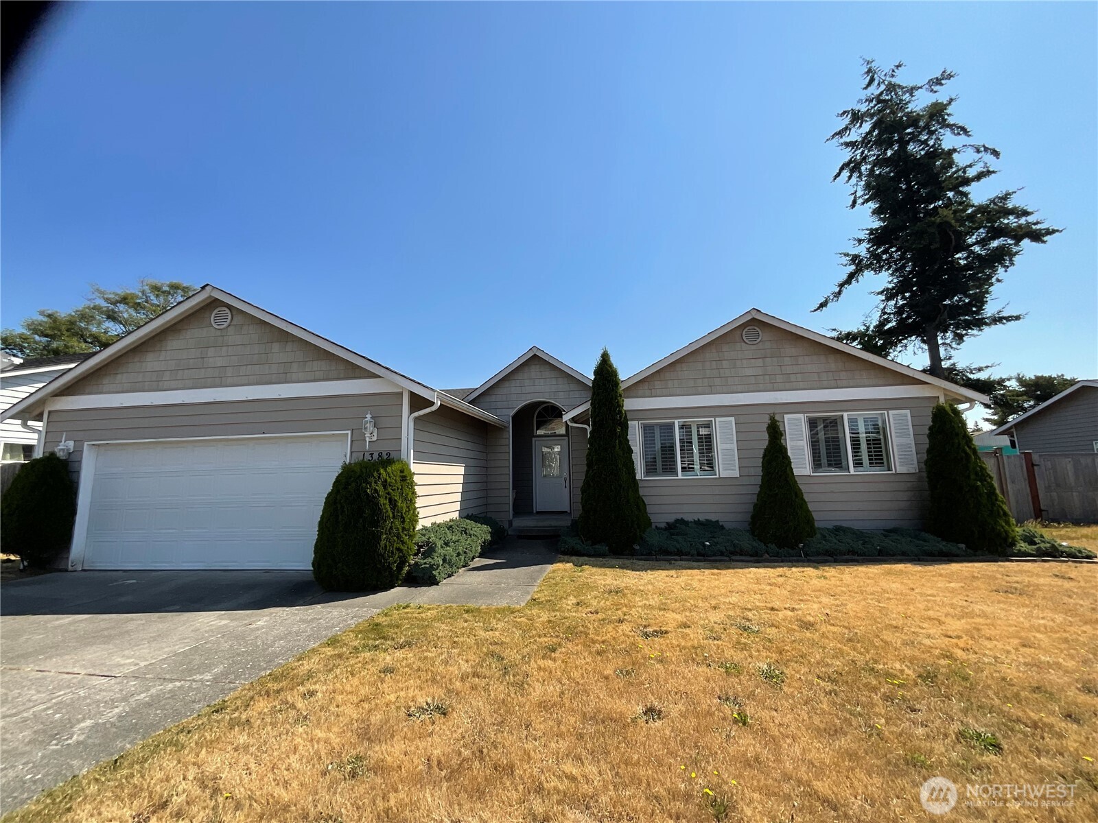 1382 Nw Kathleen Drive Property Photo 1
