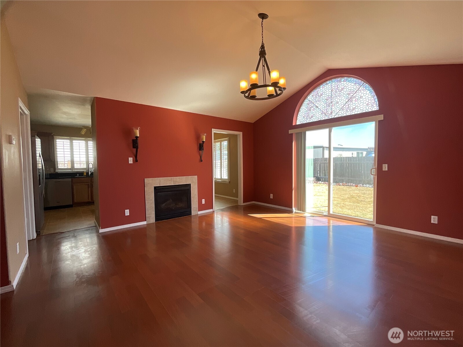 1382 Nw Kathleen Drive Property Photo 6