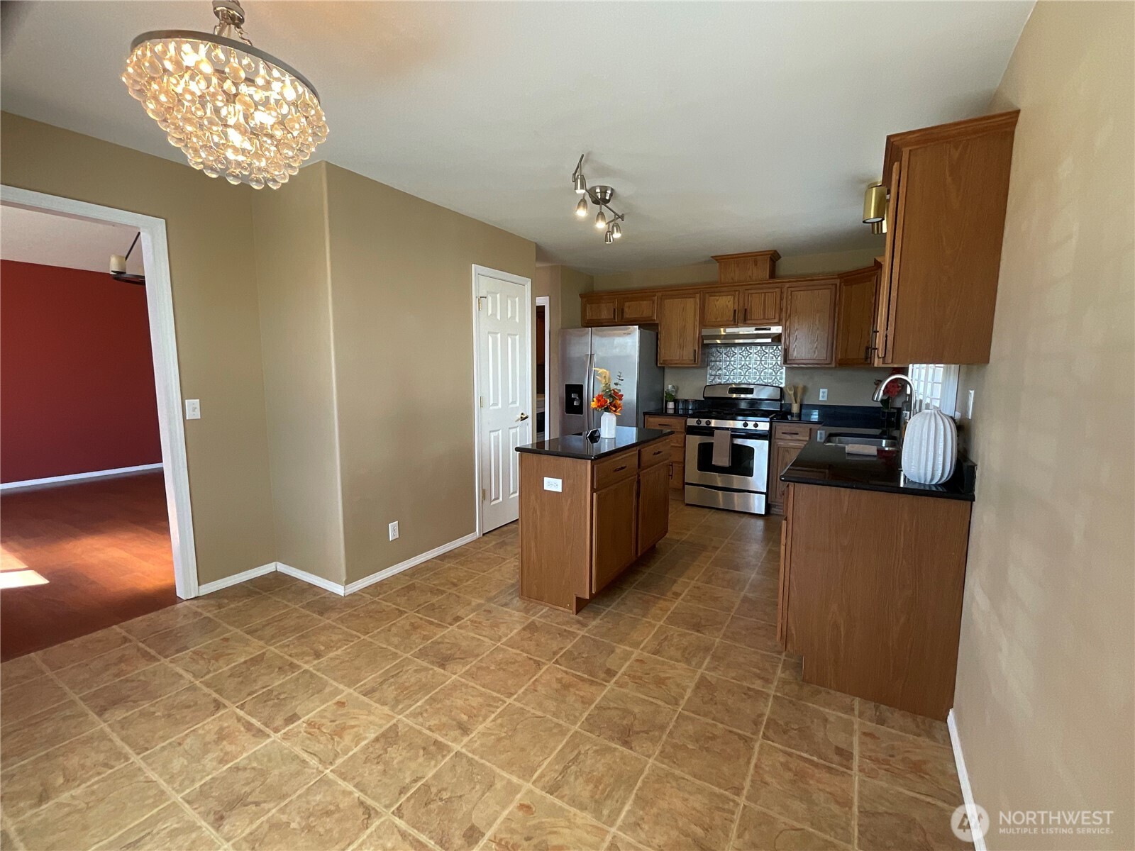 1382 Nw Kathleen Drive Property Photo 9