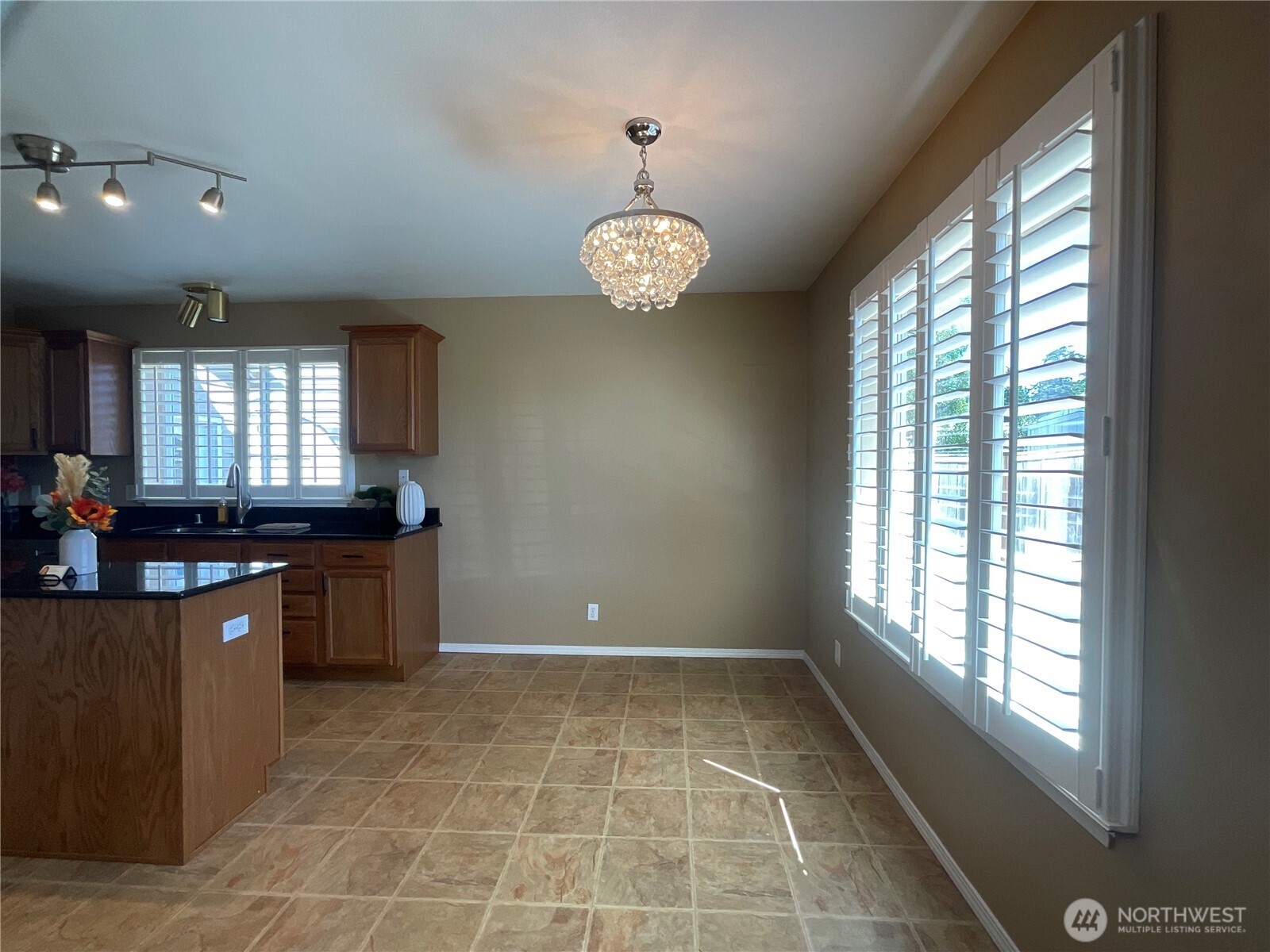 1382 Nw Kathleen Drive Property Photo 12