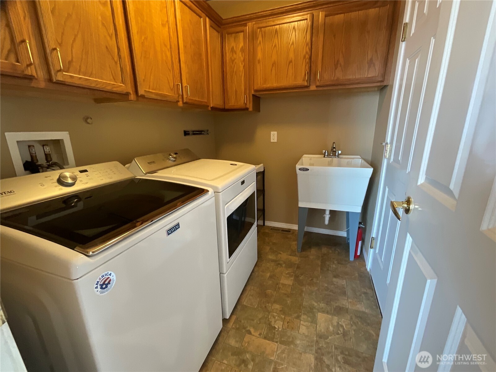 1382 Nw Kathleen Drive Property Photo 13