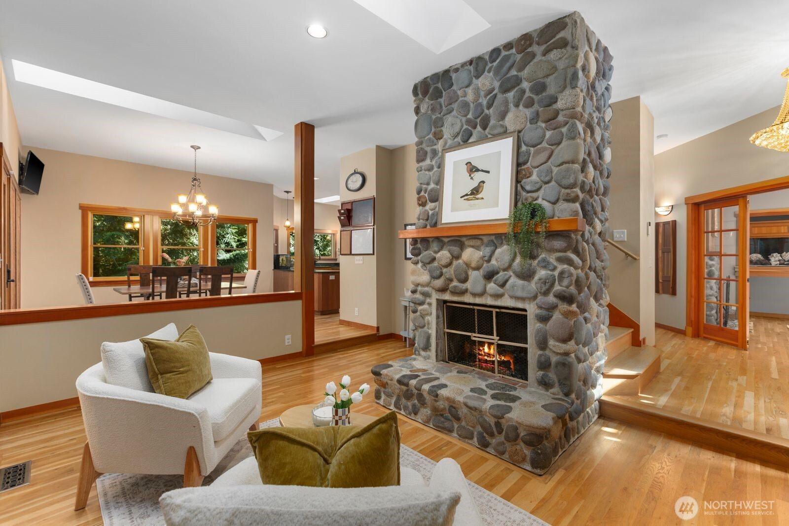 14677 Sivertson Road Property Photo 4