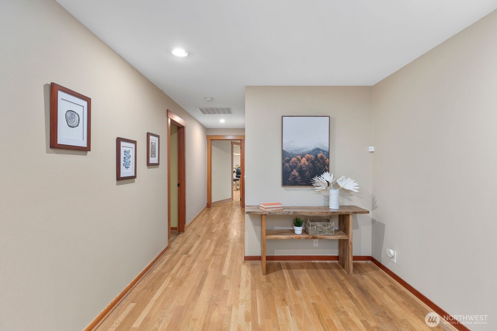 14677 Sivertson Road Property Photo 19