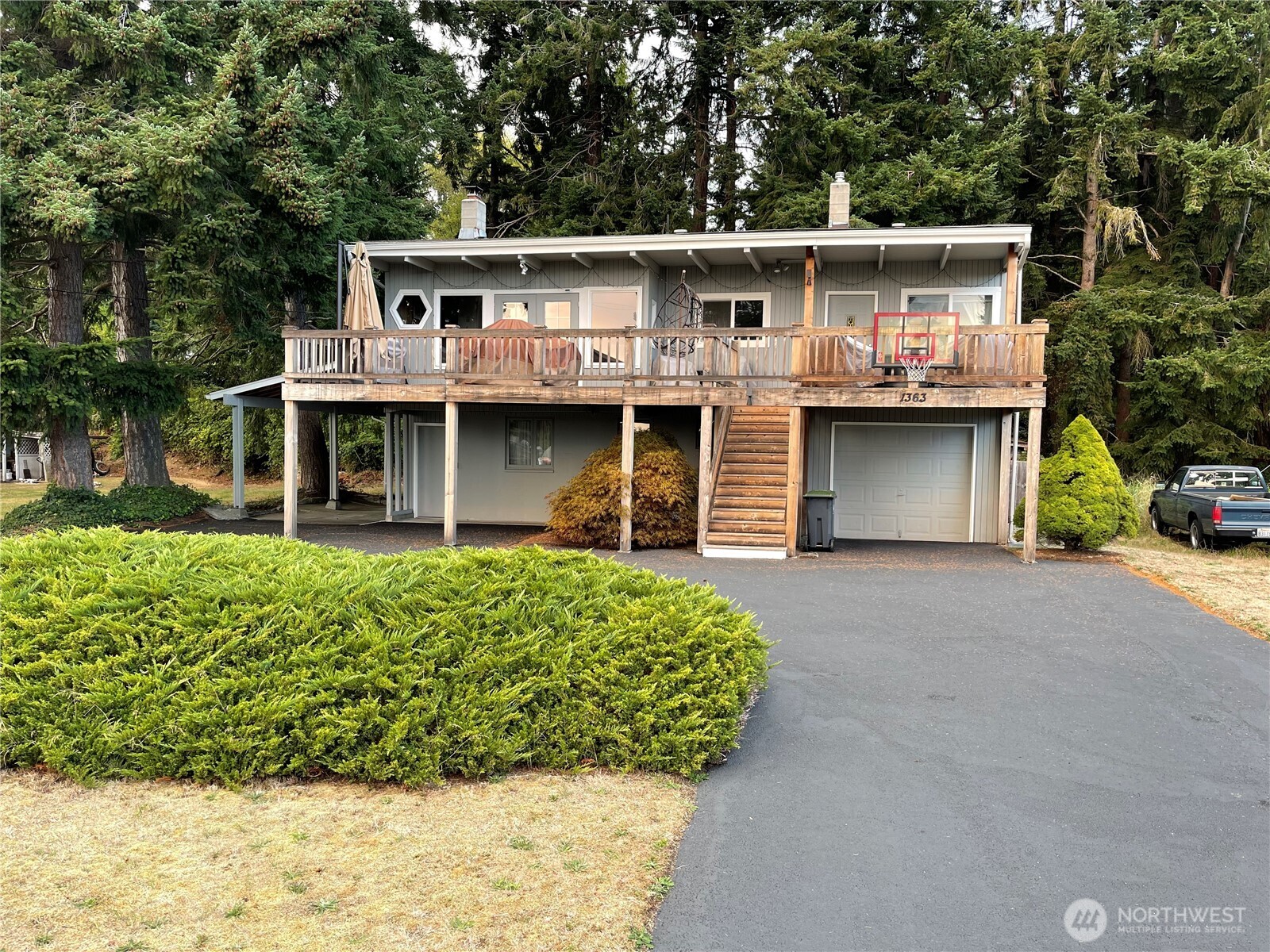 1363 Scholl Lane Property Photo 2