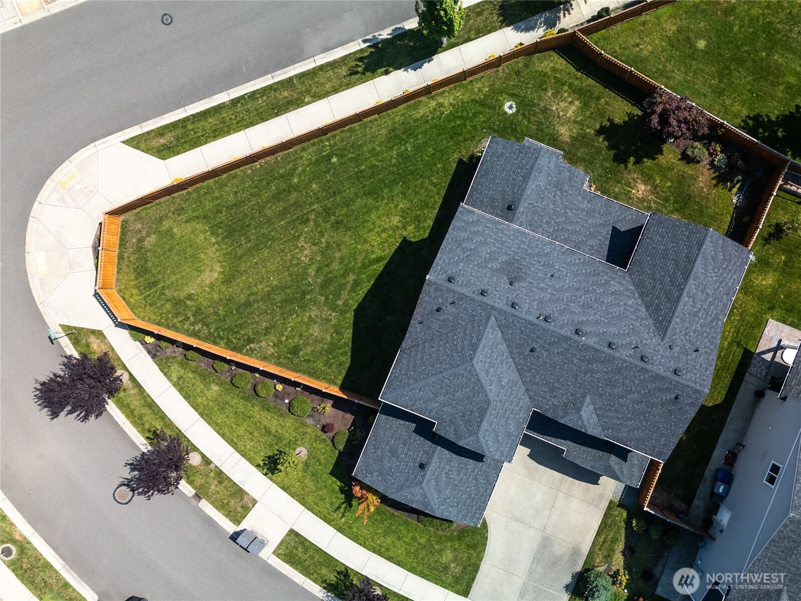 19538 136th Street Property Photo 2