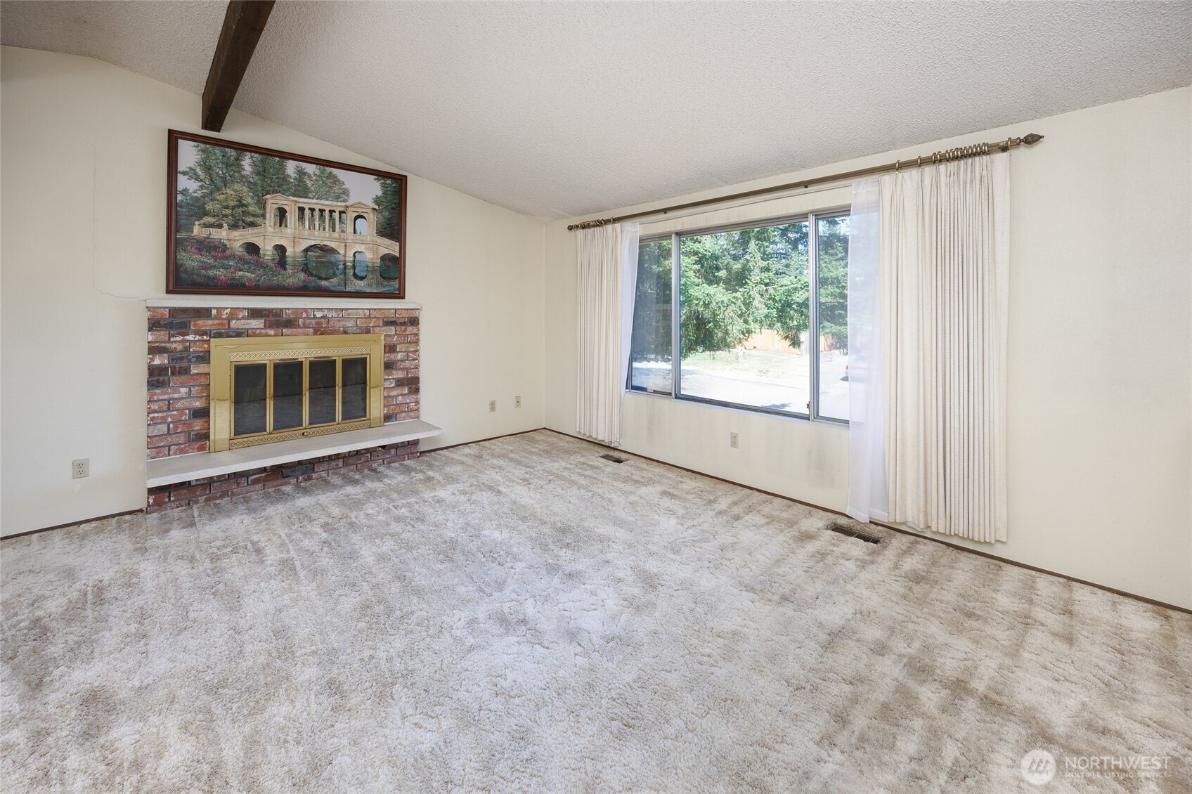 8926 Emerson Place Property Photo 4
