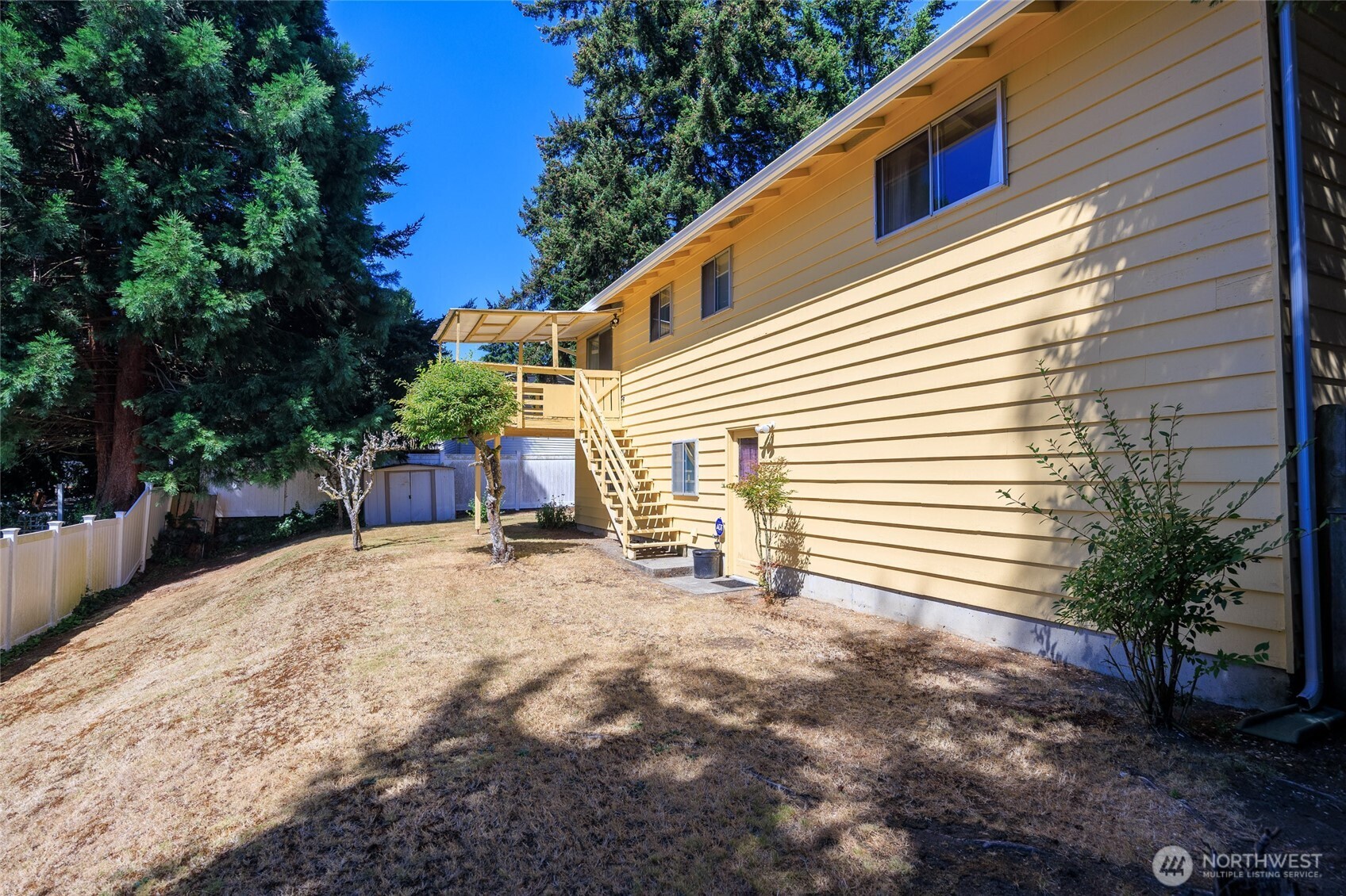 8926 Emerson Place Property Photo 20