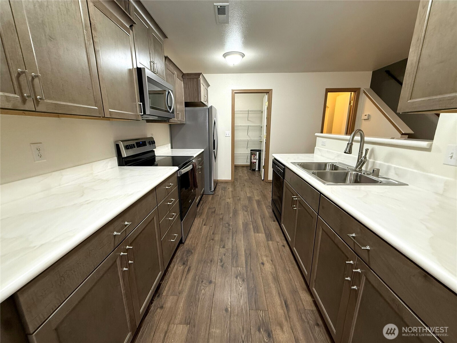 4218 Wonderwood Lane Property Photo 4