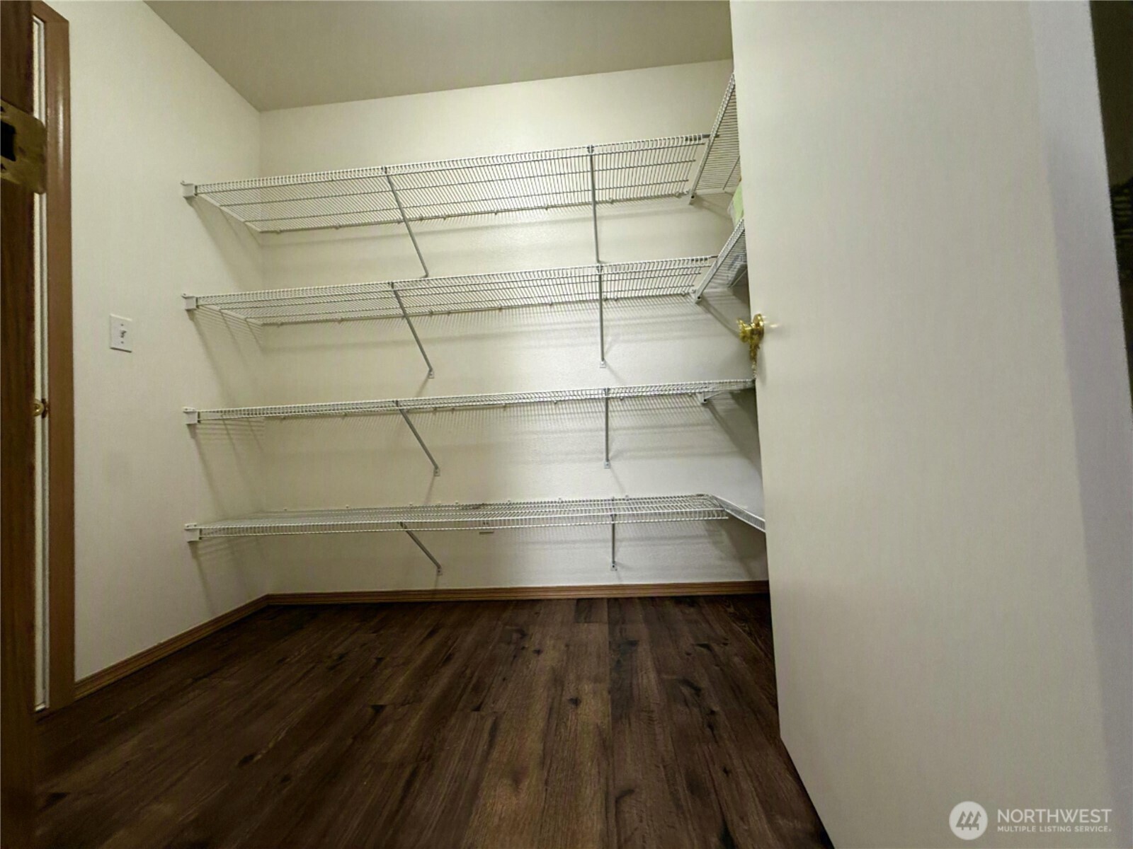 4218 Wonderwood Lane Property Photo 6