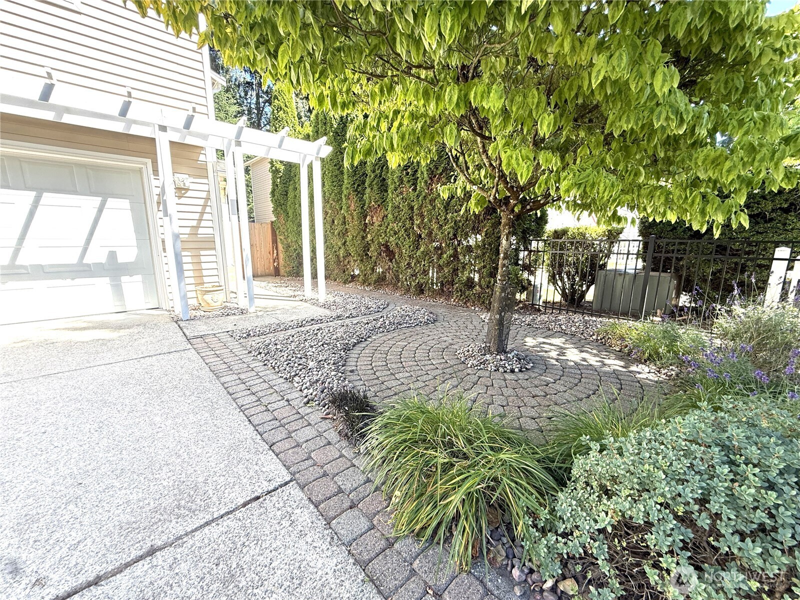 4218 Wonderwood Lane Property Photo 32