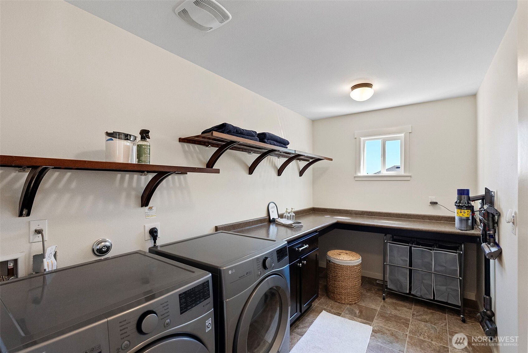 11240 Borgen Loop Property Photo 27