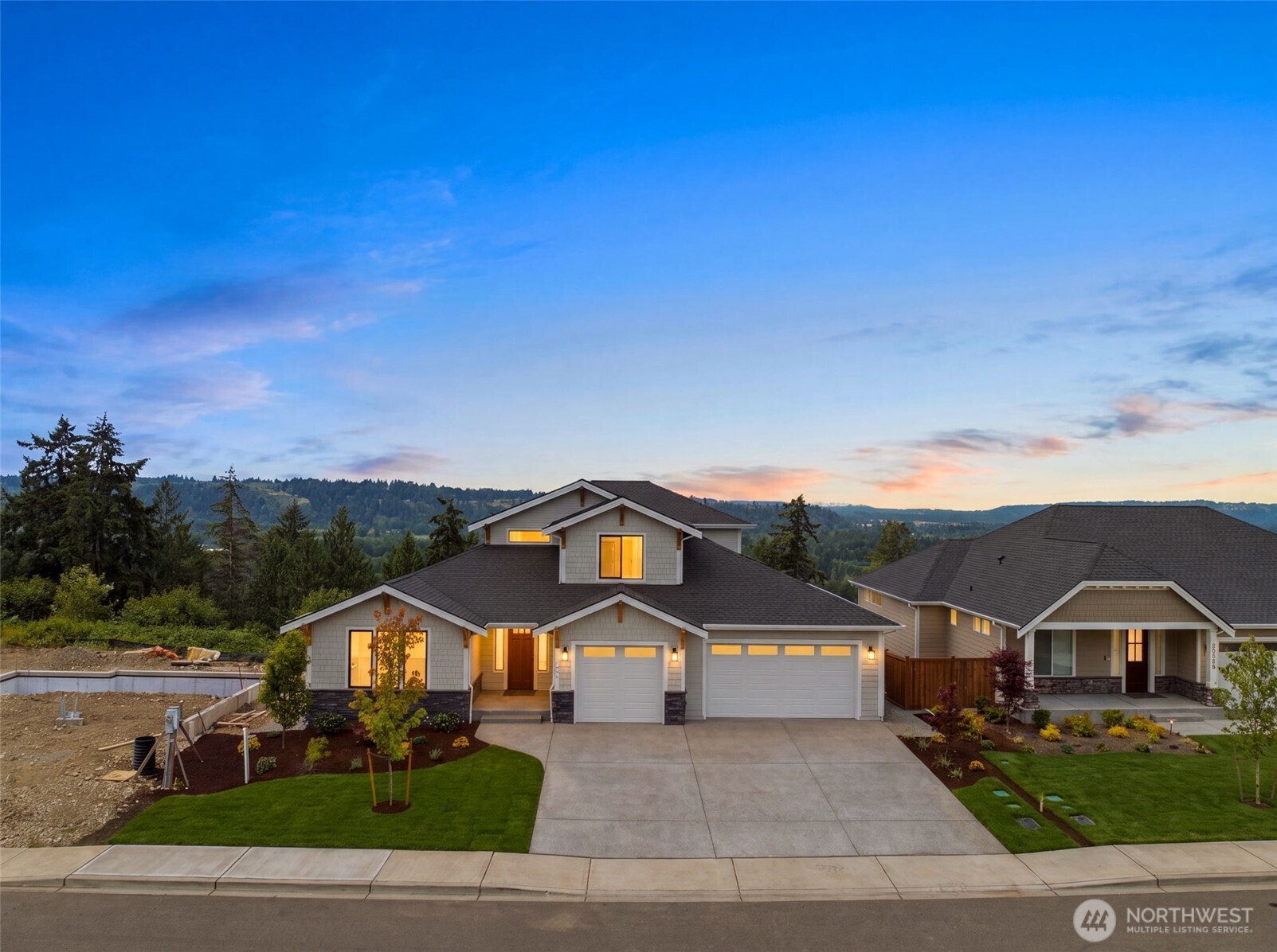 10207 174th Avenue Property Photo 1