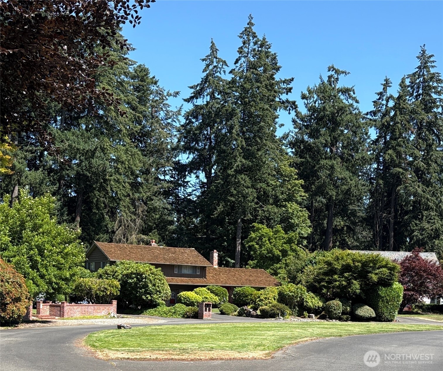 10 Forest Glen Lane Property Photo 1