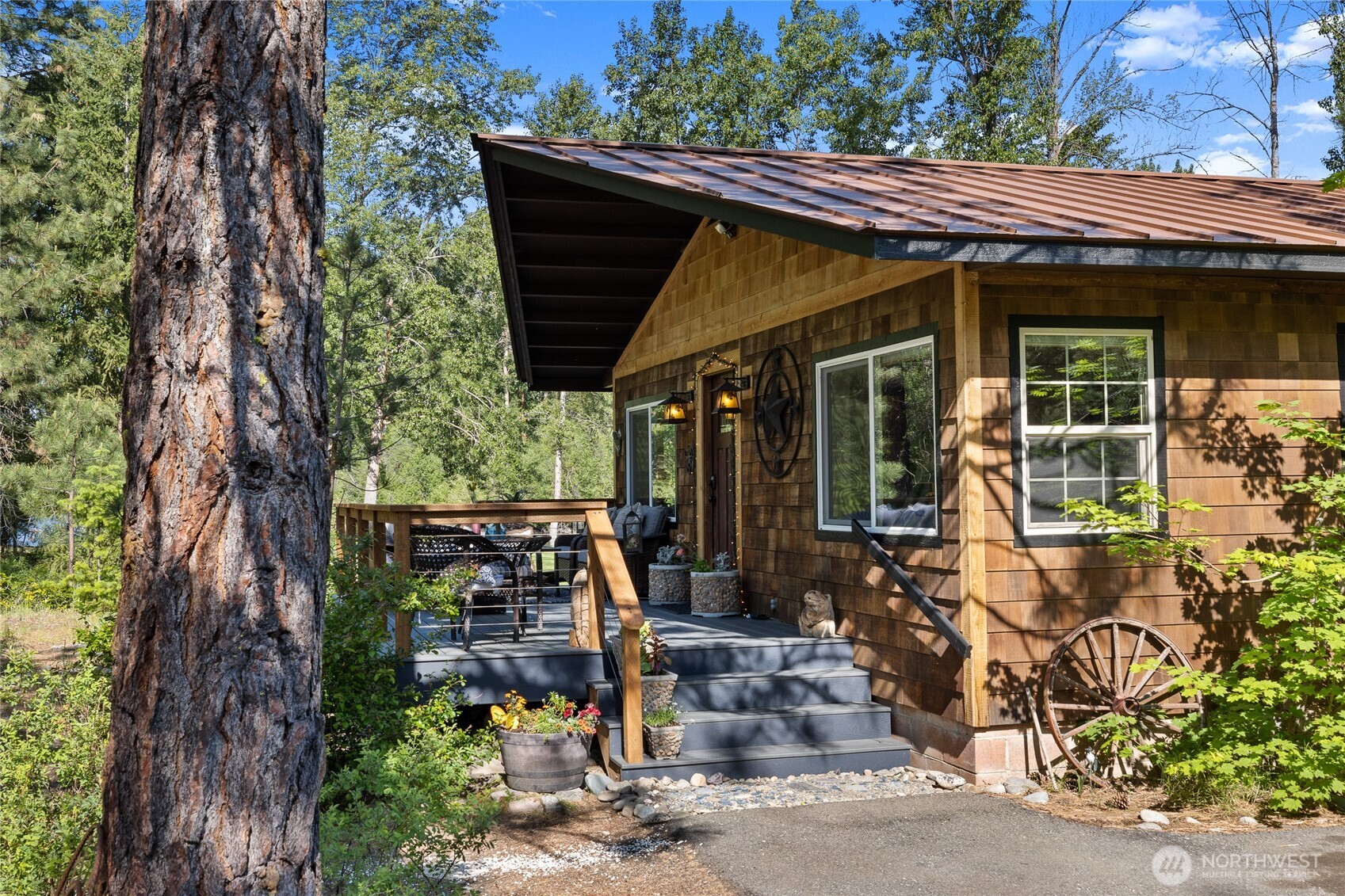 971 Mcdonald Road Property Photo 1