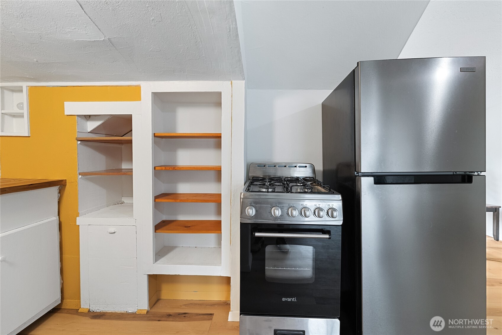 1414 W Tenth Avenue Property Photo 7