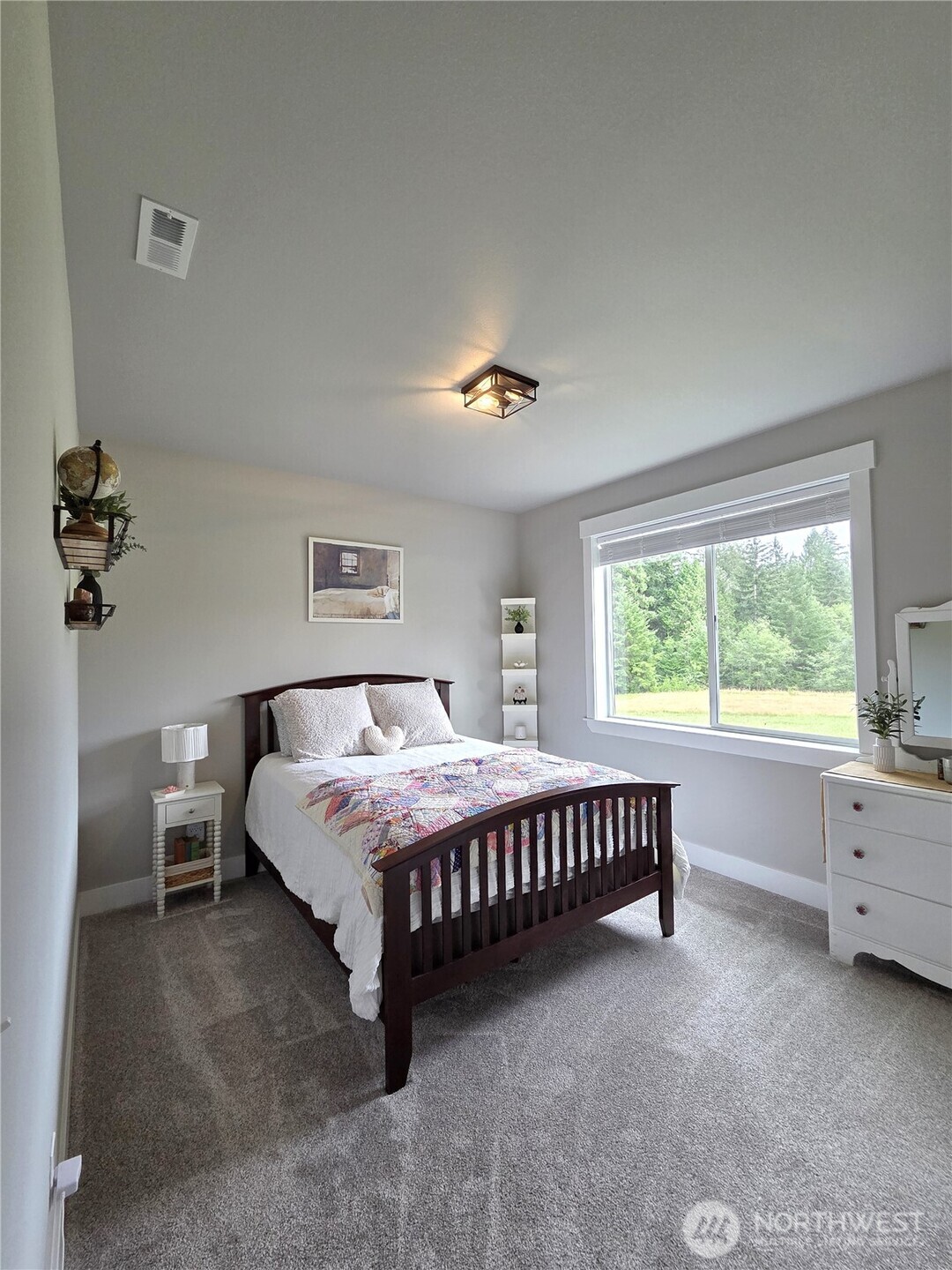 9007 Davis Road Property Photo 22
