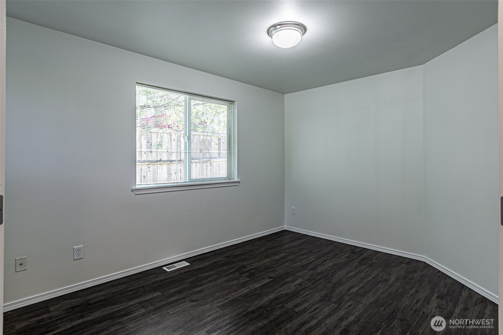 3919 Cooper Crest Drive Property Photo 4