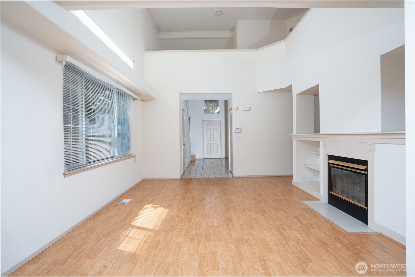 5209 79th Street Property Photo 4
