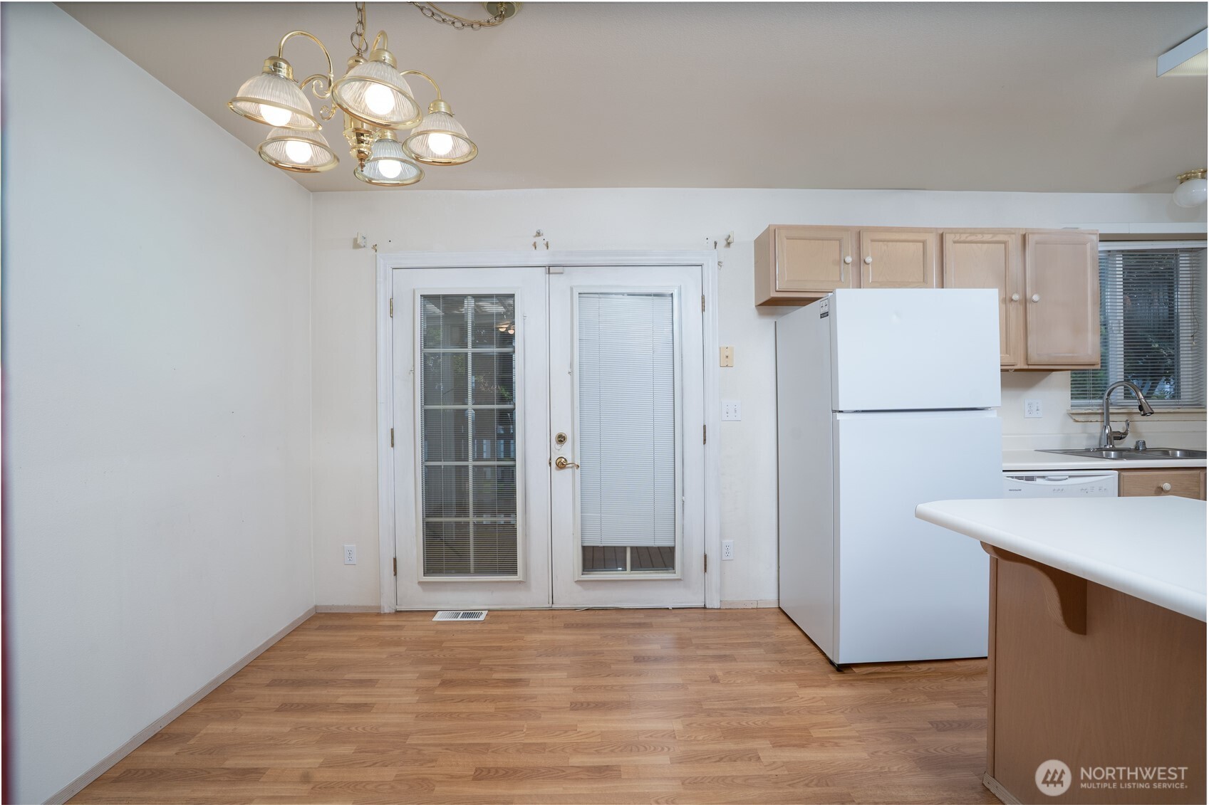 5209 79th Street Property Photo 9