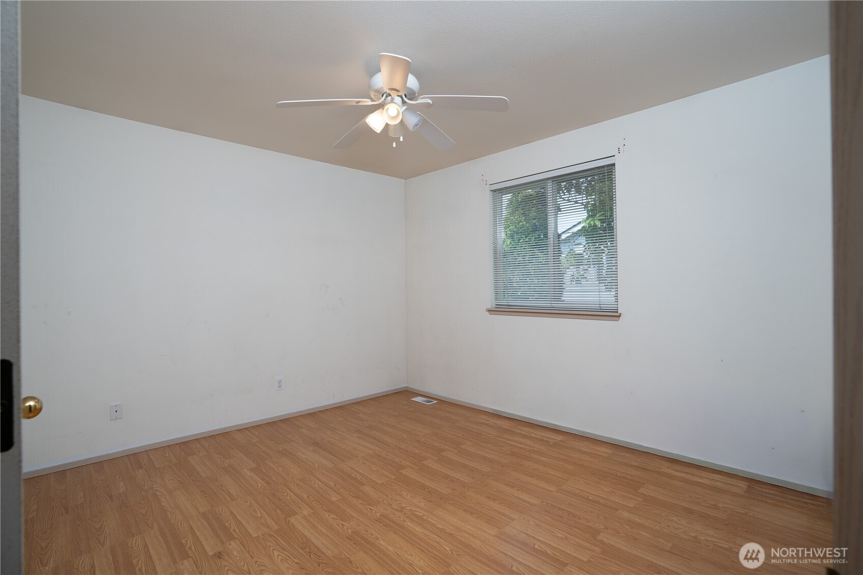 5209 79th Street Property Photo 17