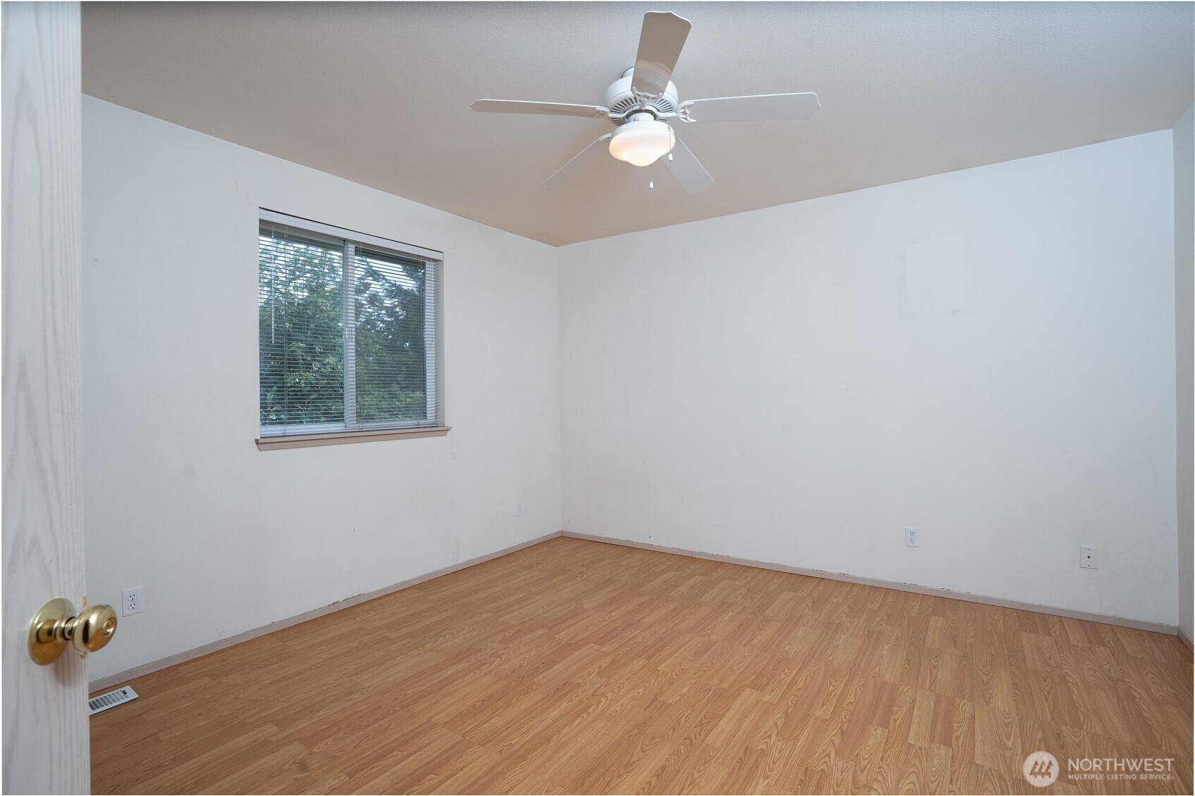 5209 79th Street Property Photo 18