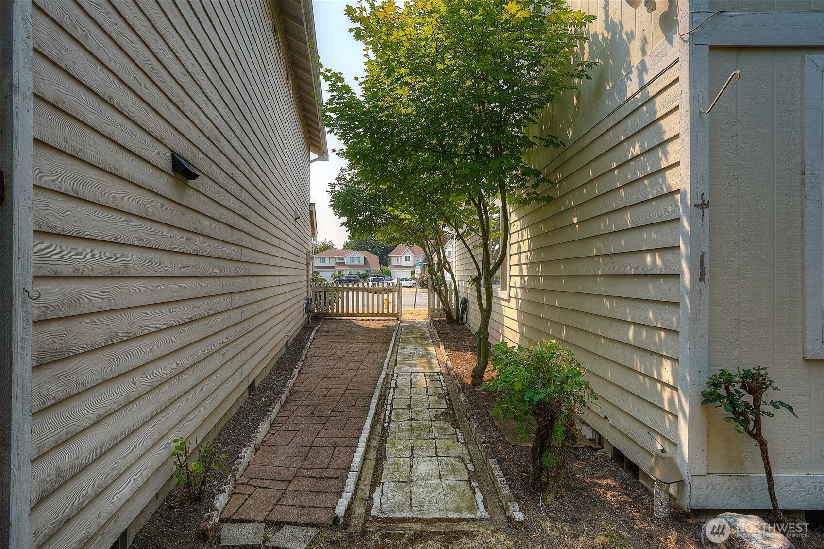 5209 79th Street Property Photo 23