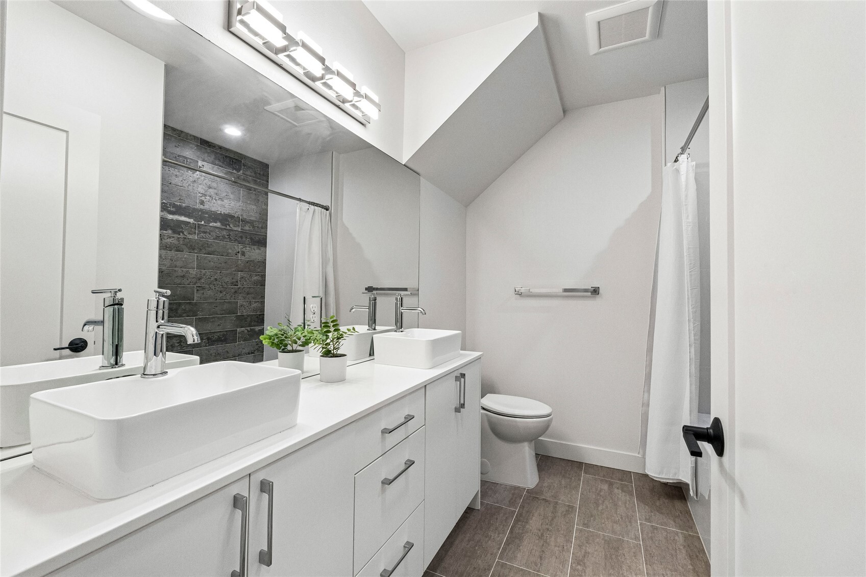 1770 C 14th Avenue Property Photo 18