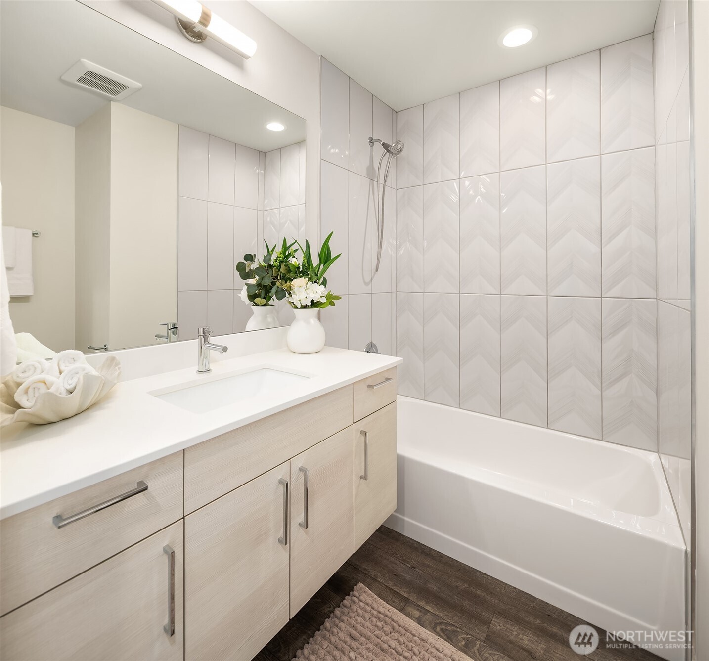 818 Nw 53rd Street B Property Photo 17