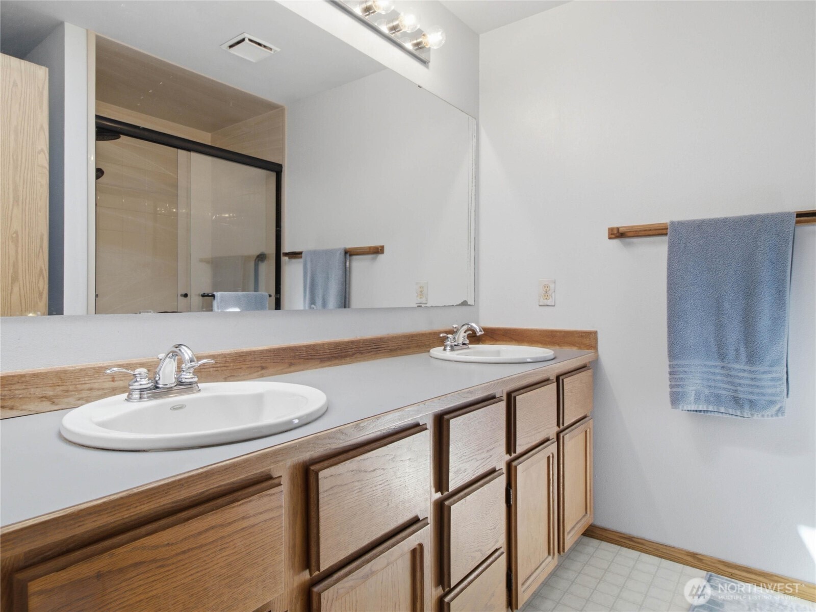 1239 S 236th Place Property Photo 25