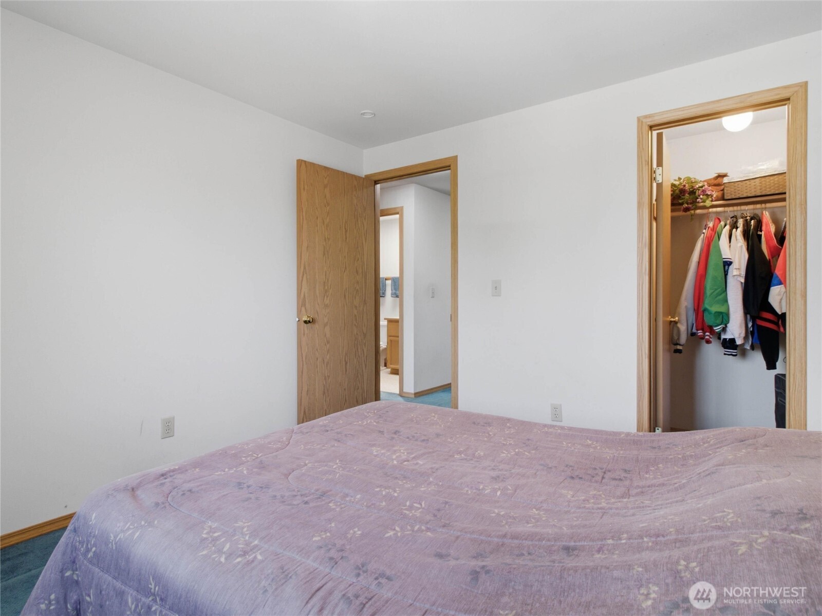 1239 S 236th Place Property Photo 29