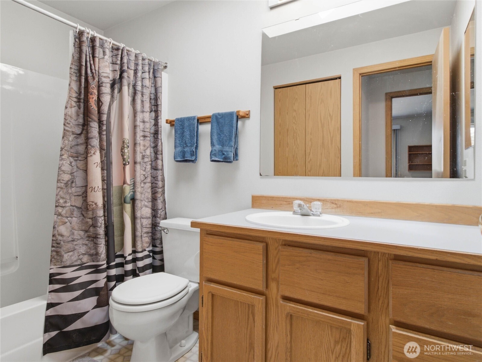 1239 S 236th Place Property Photo 32