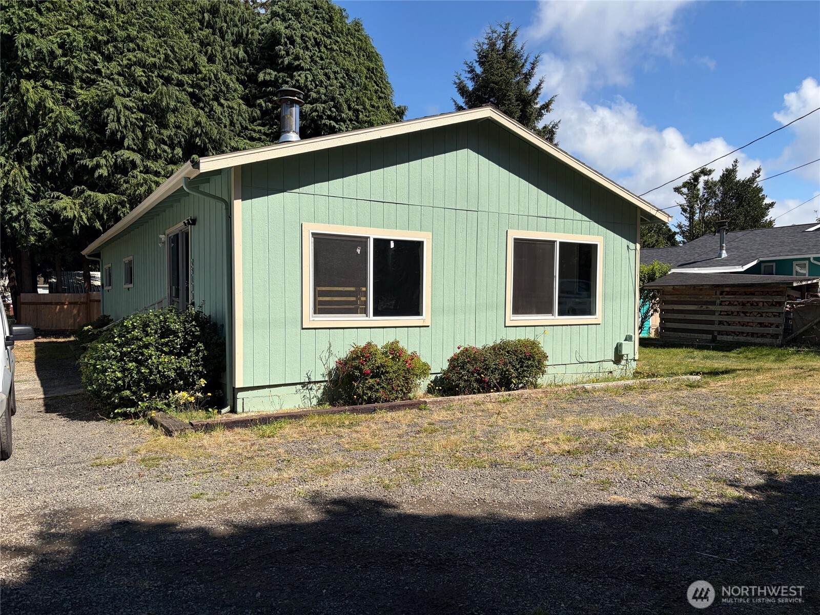 26108 Y Lane Property Photo 3