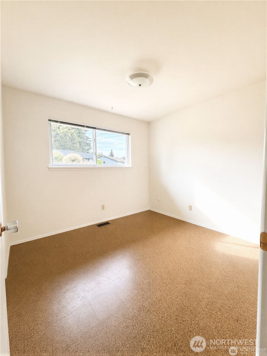 2305 126th Avenue Ct Property Photo 9